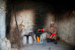 Ali in seinem Restaurant "Dār as-Salām" („Haus des Friedens“) in der Gemeinde Aguerguour